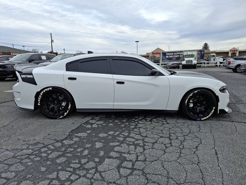 Used 2019 Dodge Charger Scat Pack w/ Daytona Edition Group image 7