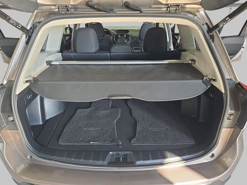 Used 2023 Subaru Forester Premium image 14