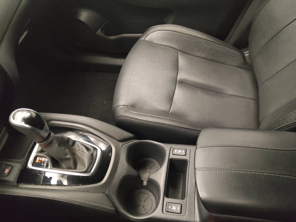 Used 2020 Nissan Rogue SL AWD/4WD image 26