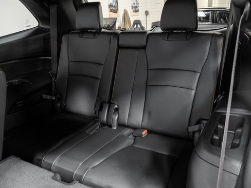 Used 2022 Honda Pilot TrailSport image 37