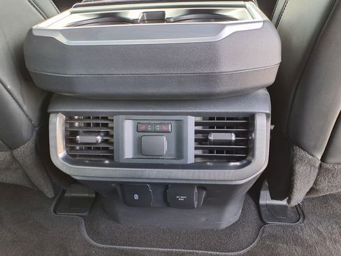 Used 2024 Ford F150 Platinum AWD/4WD image 18