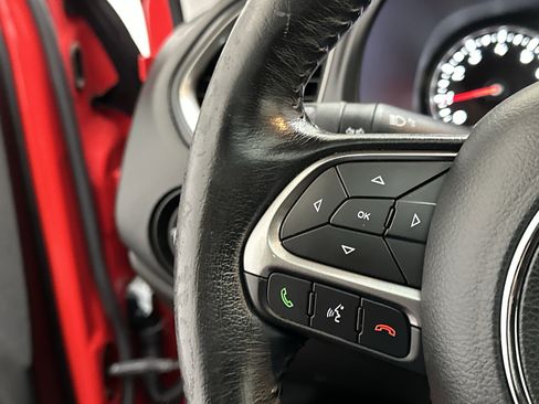Used 2020 Jeep Renegade Limited w/ UConnect 8.4 Nav Group AWD/4WD image 26