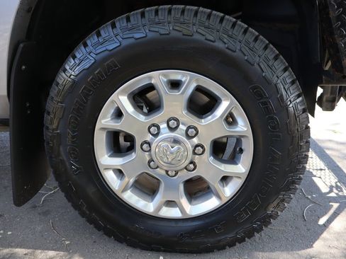 Used 2020 RAM 3500 Laramie AWD/4WD image 44