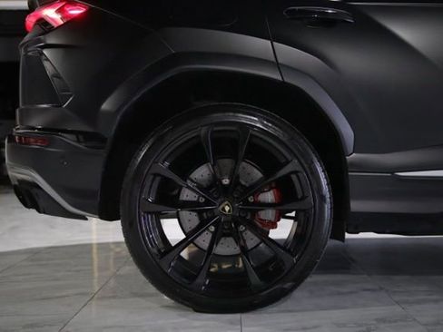 Used 2021 Lamborghini Urus AWD/4WD image 33