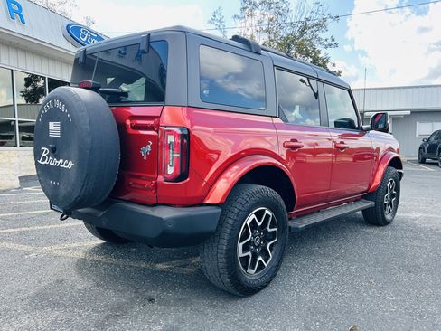 Used 2024 Ford Bronco Outer Banks image 9