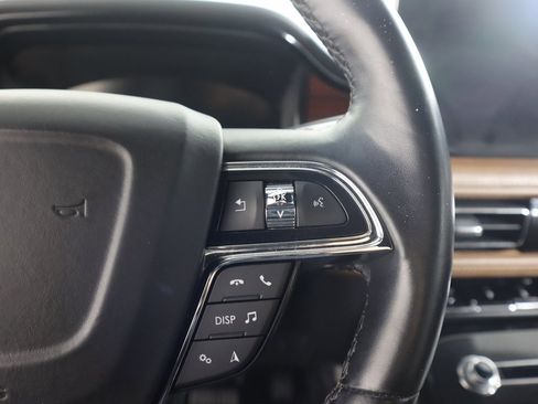 Used 2022 Lincoln Nautilus Reserve w/ Monochromatic Package image 47