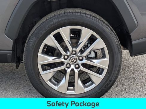Used 2025 Chevrolet Silverado 1500 LTZ w/ Z71 Off-Road Package AWD/4WD image 13