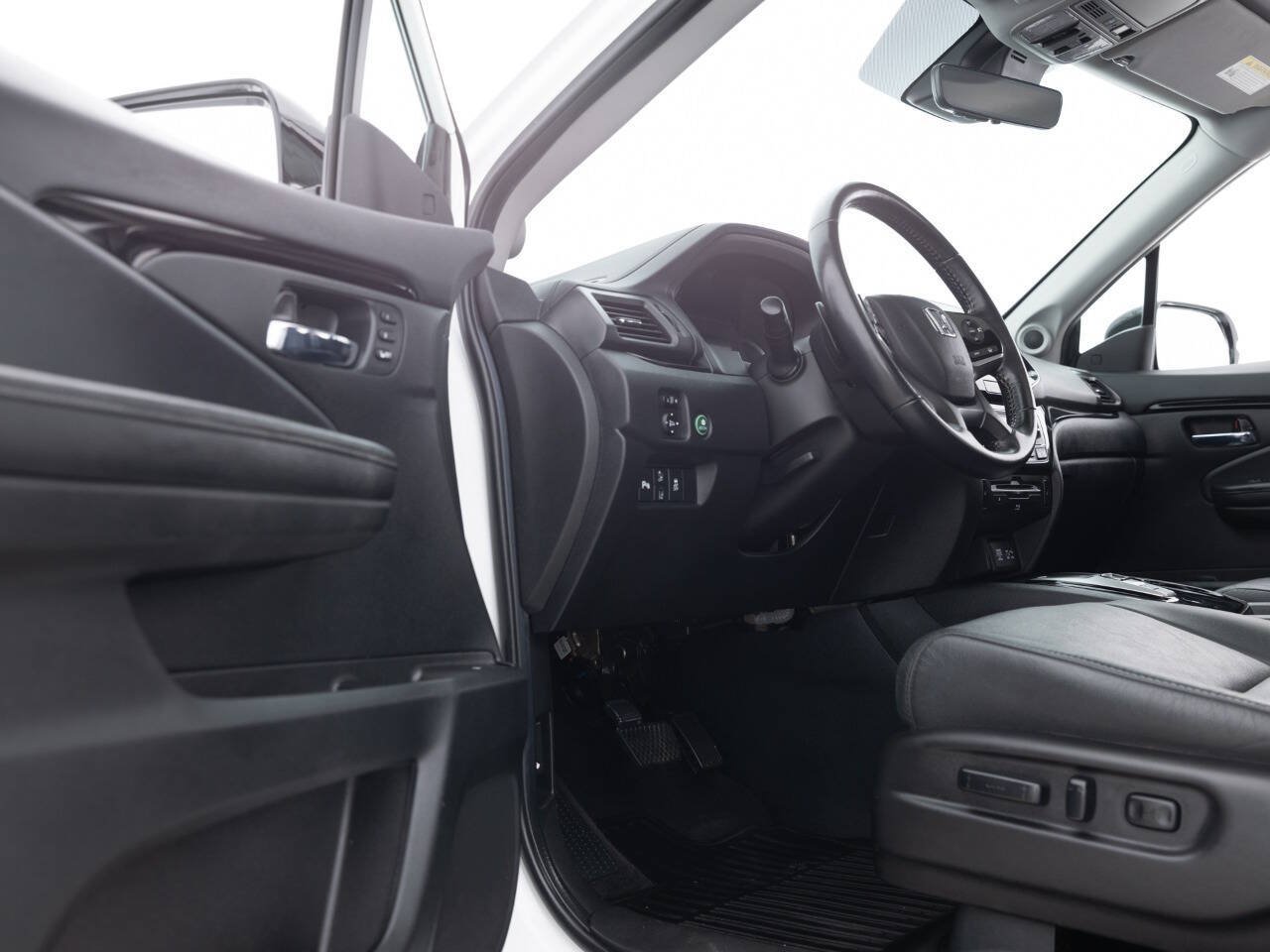Used 2021 Honda Pilot Touring image 24