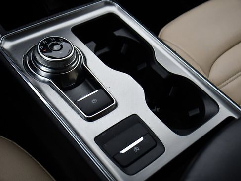 Used 2022 Ford Edge SEL w/ Convenience Package image 31