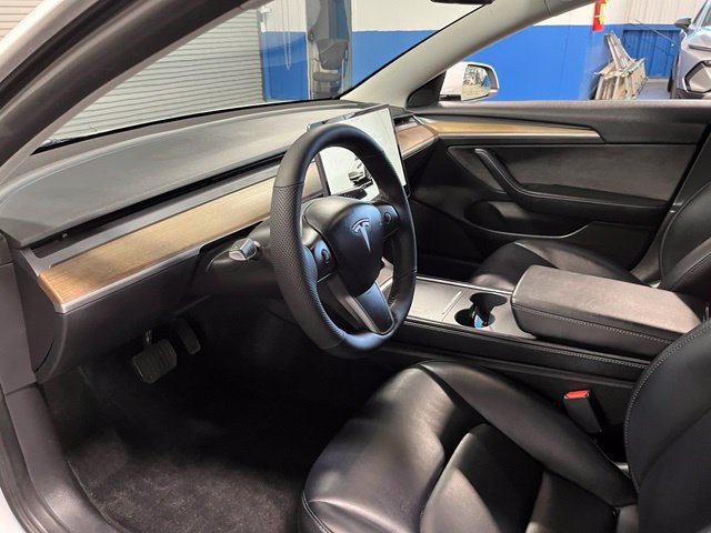 Used 2022 Tesla Model 3 Long Range AWD/4WD image 23
