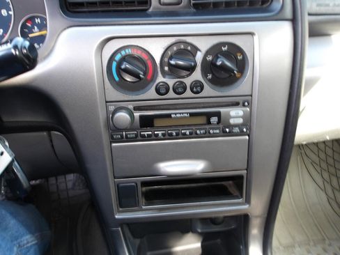 Used 2005 Subaru Baja Sport image 17