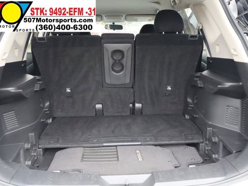 Used 2016 Nissan Rogue S w/ Appearance Package AWD/4WD image 16