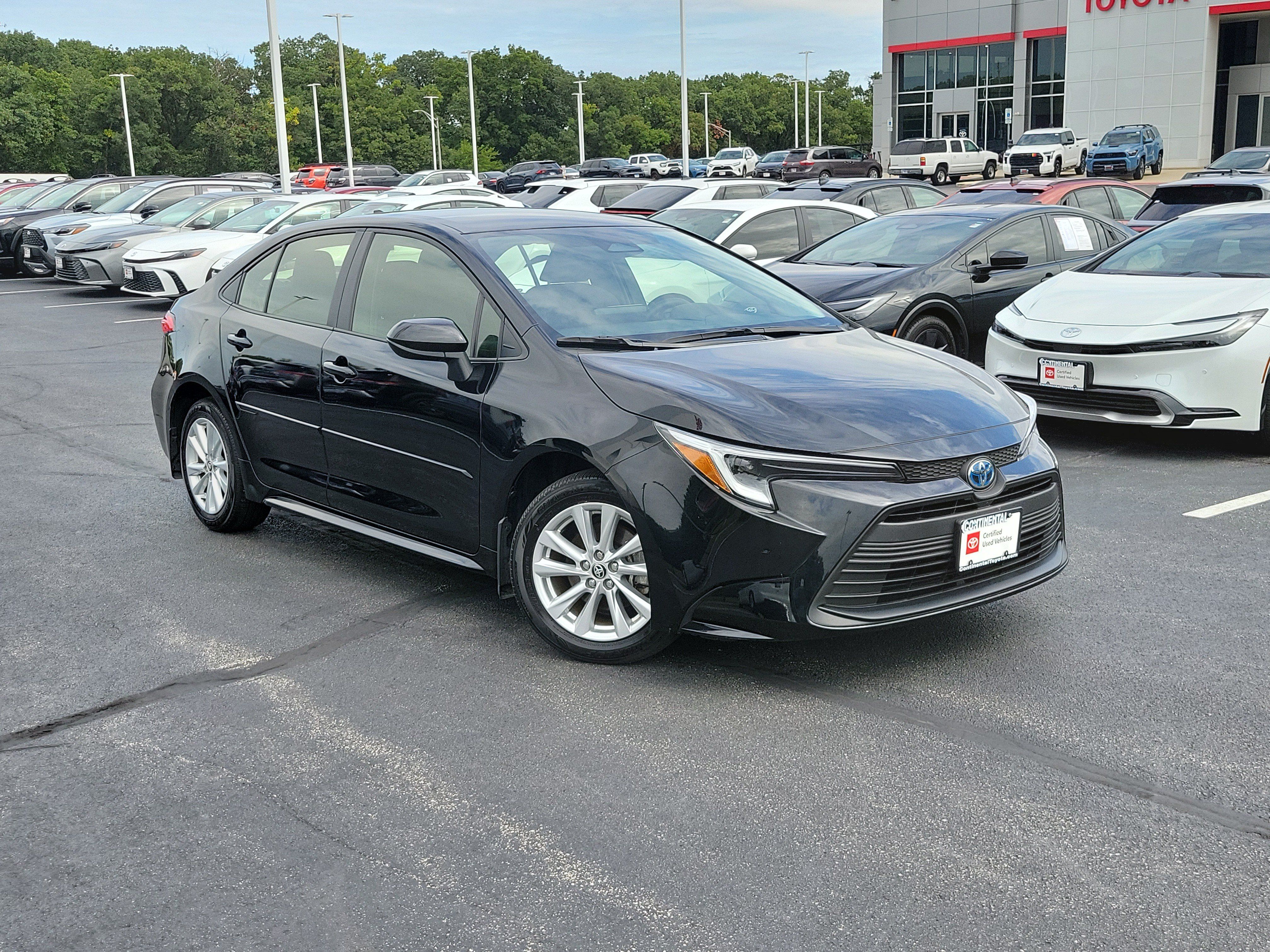 Certified 2025 Toyota Corolla LE w/ LE Premium Package FWD image 2