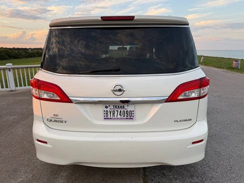 Used 2015 Nissan Quest Platinum image 6