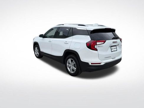 Used 2023 GMC Terrain SLT FWD image 3