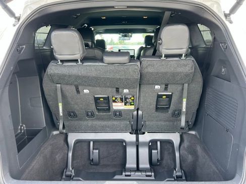 Certified 2025 Toyota Sienna Platinum AWD/4WD image 60