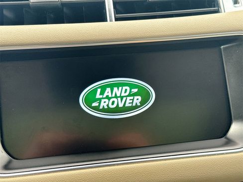 Used 2017 Land Rover Range Rover Sport HSE image 15