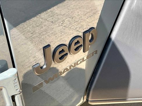Used 2024 Jeep Wrangler Sport image 53