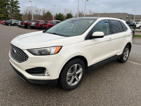 Used 2023 Ford Edge SEL w/ Convenience Package image 3