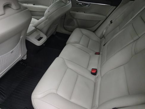 Used 2020 Volvo V90 T6 Cross Country AWD/4WD image 11