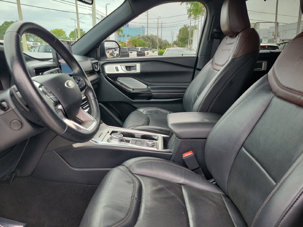 Used 2021 Ford Explorer Platinum AWD/4WD image 23