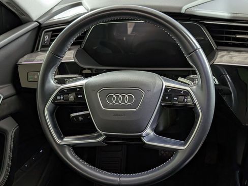 Used 2021 Audi e-tron Prestige w/ Prestige Package image 20