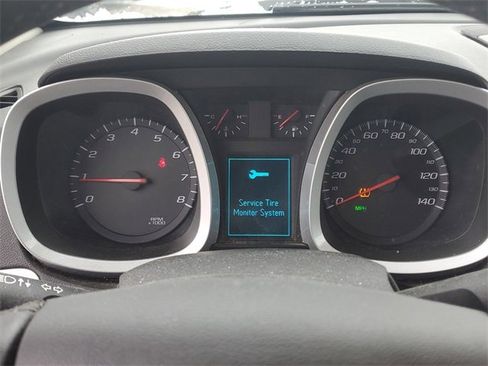 Used 2017 Chevrolet Equinox LT w/ Convenience Package image 17