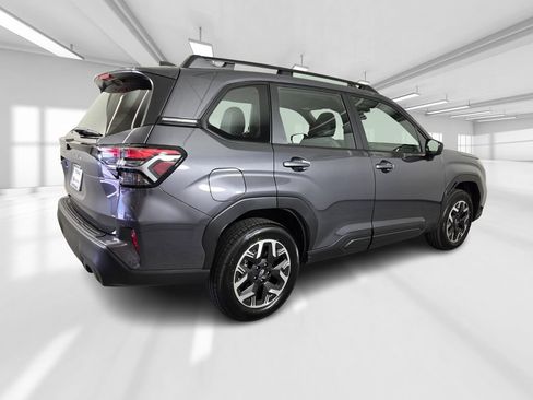 New 2026 Subaru Forester Base image 6