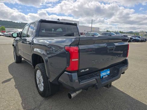Used 2024 Toyota Tacoma SR5 AWD/4WD image 3