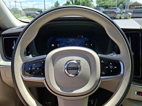 Used 2024 Volvo XC60 B5 Ultimate w/ Protection Package Premier AWD/4WD image 24