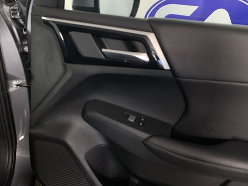 Used 2024 Mitsubishi Outlander SE image 41