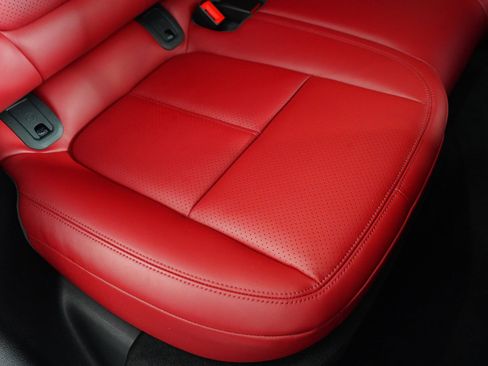 Used 2023 Porsche Macan GTS w/ Premium Package Plus image 36