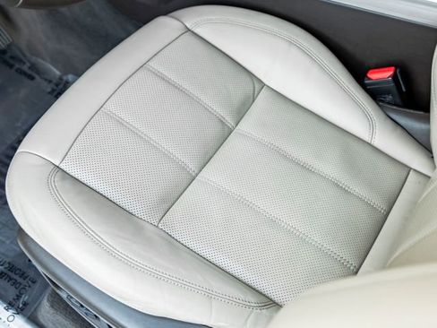 Used 2018 Land Rover Range Rover Sport HSE image 15