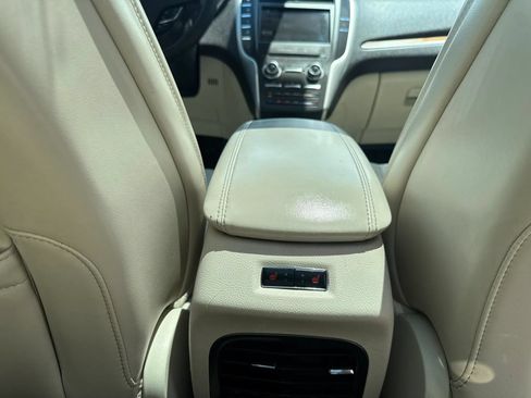 Used 2016 Lincoln MKC Reserve w/ Lincoln MKC Climate Package AWD/4WD image 14