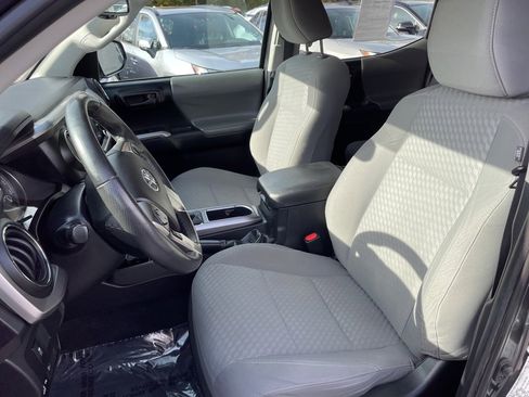 Certified 2022 Toyota Tacoma SR5 image 22