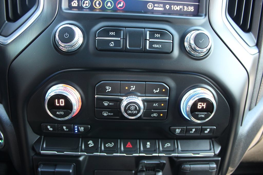 Used 2022 GMC Sierra 1500 AT4 w/ AT4 Preferred Package AWD/4WD image 36