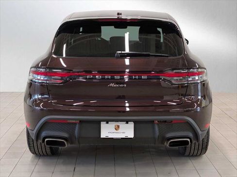 Used 2025 Porsche Macan AWD/4WD image 4