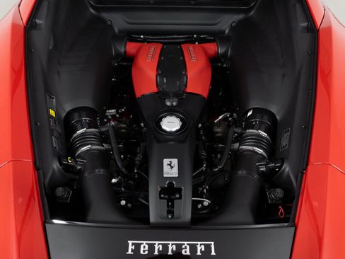 Used 2021 Ferrari F8 Tributo image 21