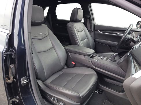 Used 2021 Cadillac XT5 Premium Luxury image 27