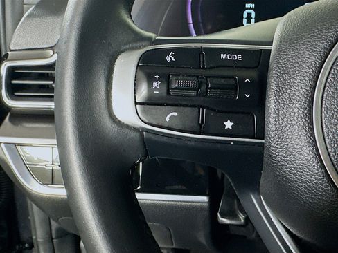 Used 2023 Kia Sportage EX image 16