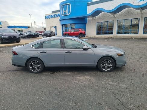 Used 2023 Honda Accord EX-L image 6