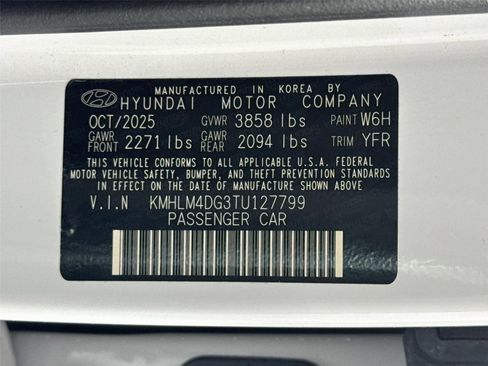 Certified 2026 Hyundai Elantra Sport FWD image 29