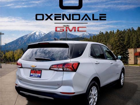 Used 2022 Chevrolet Equinox LT w/ Driver Convenience Package FWD image 7