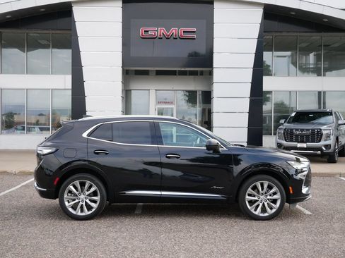 Used 2023 Buick Envision Avenir AWD/4WD image 2