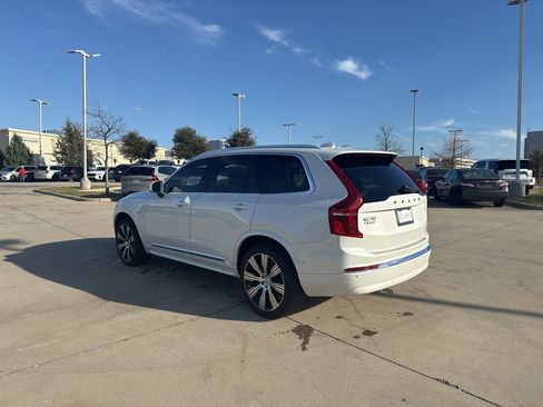 Used 2024 Volvo XC90 T8 Plus w/ Protection Package Premier image 6