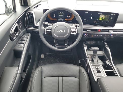 New 2025 Kia Sorento EX w/ Panoramic Sunroof Package image 26