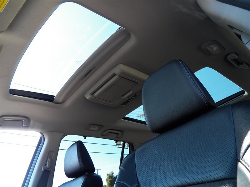 Used 2017 Honda Pilot Elite image 33
