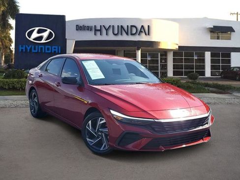 Used 2025 Hyundai Elantra Sport FWD image 1