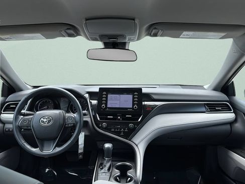 Used 2023 Toyota Camry SE FWD image 18
