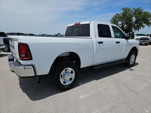 New 2026 RAM 2500 Tradesman AWD/4WD image 38